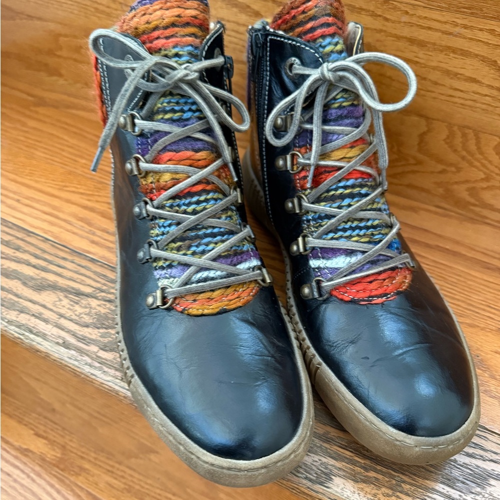 Josef Seibel Black and Blue Lace Up Boots with Zipper